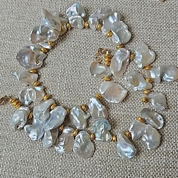 Madeleine Lou Keishi Pearl & Gold Necklace - Picture 2 of 8